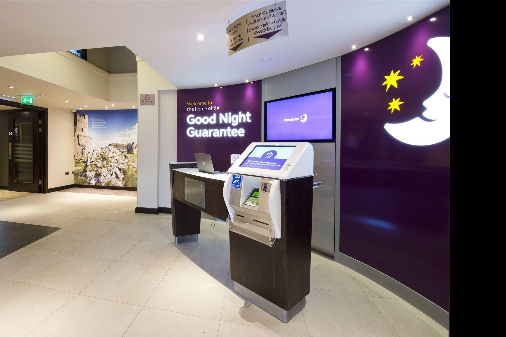 Premier Inn Aberystwyth Extérieur photo