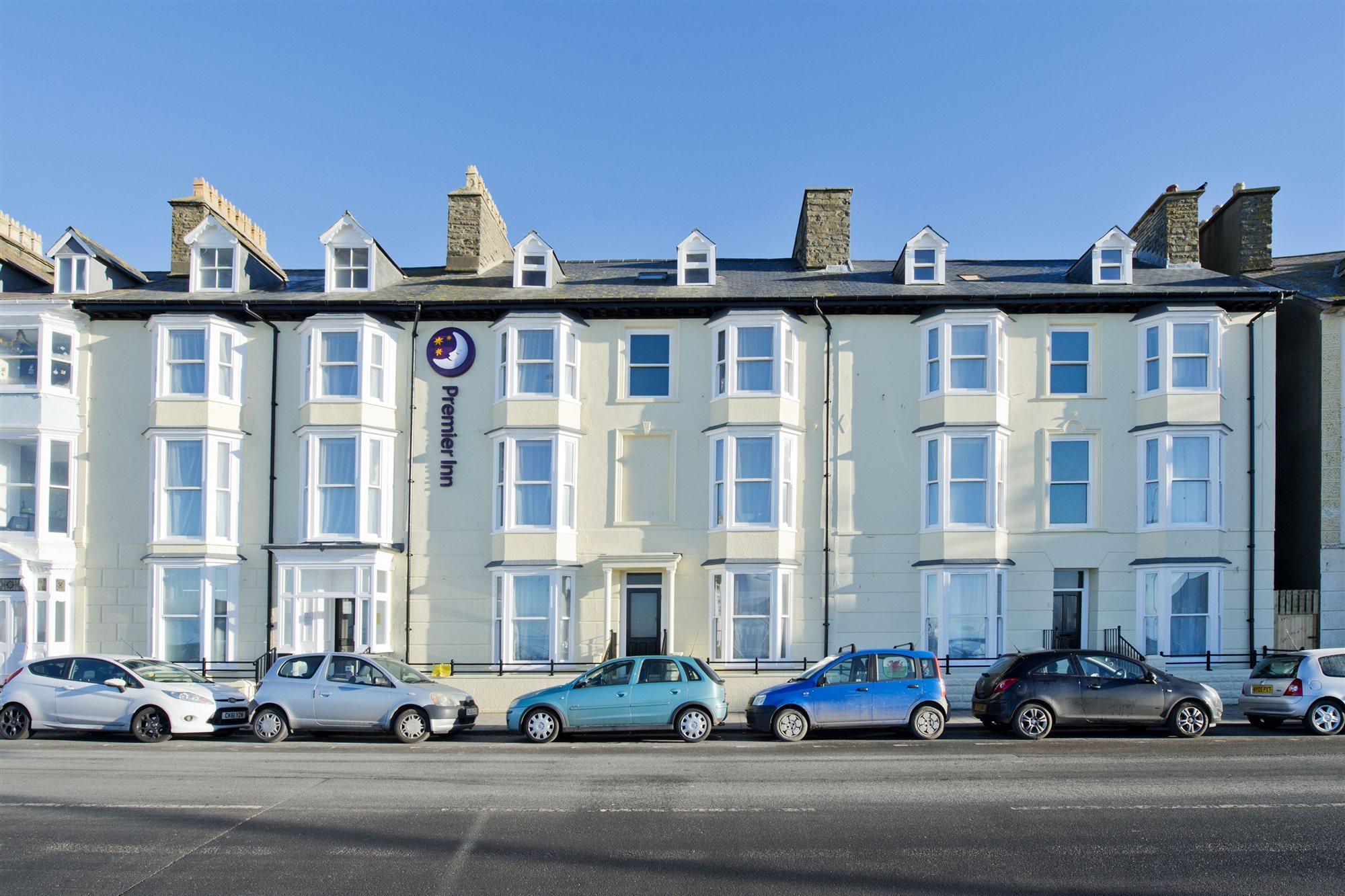 Premier Inn Aberystwyth Extérieur photo